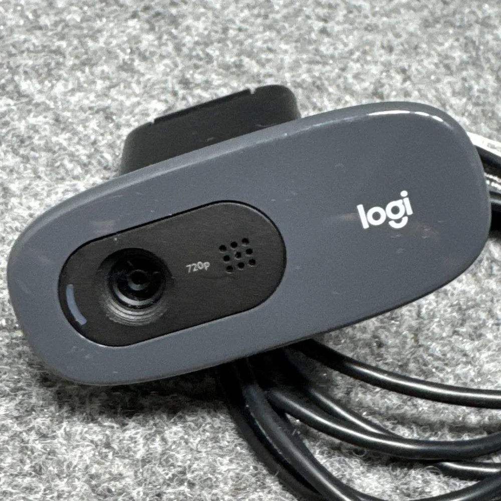 Logitech V-U0018 720p HD Built in Mic Webcam‎ 860-000441